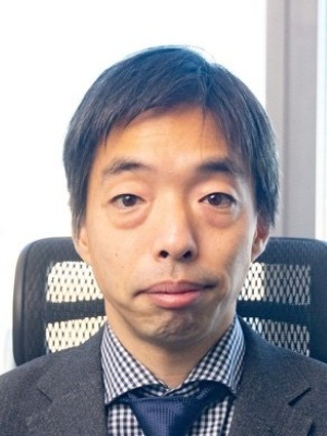 内田 智士